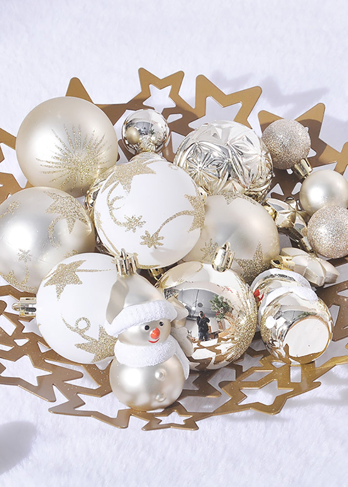 Champagne White and Gold Christmas Tree Baubles in a Pack of 70 - Alternate Image 2