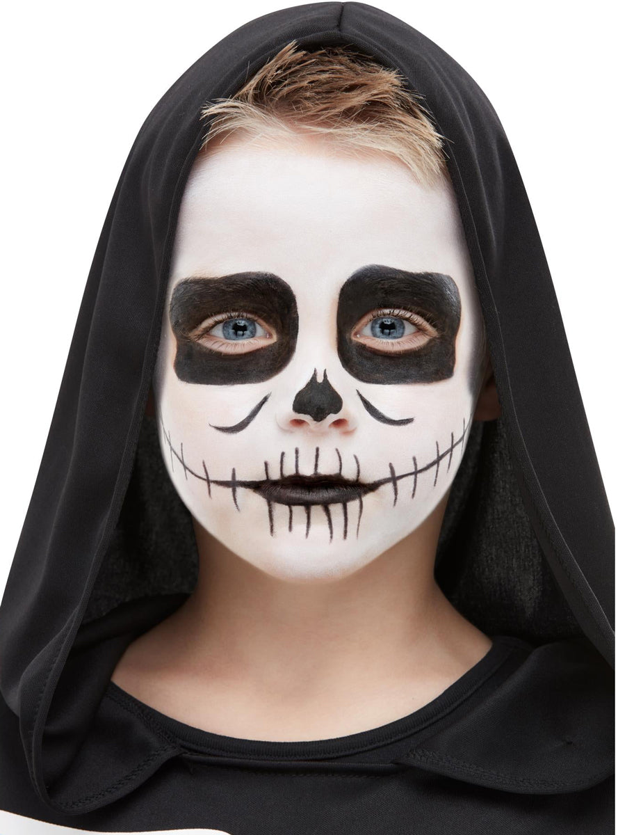 Skeleton Halloween Makeup Kit with Face Paint - Finished Image