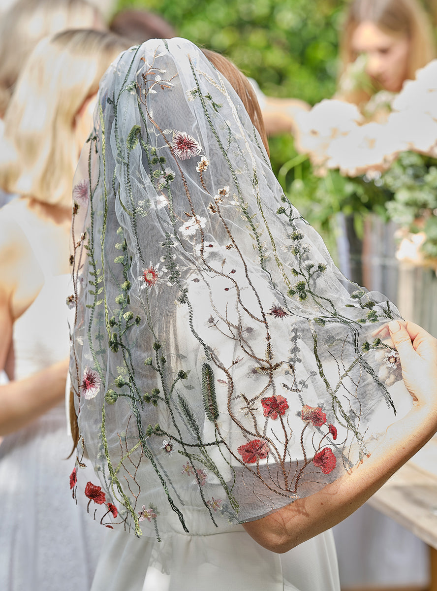 wedding shower flower veil - lifestyle image