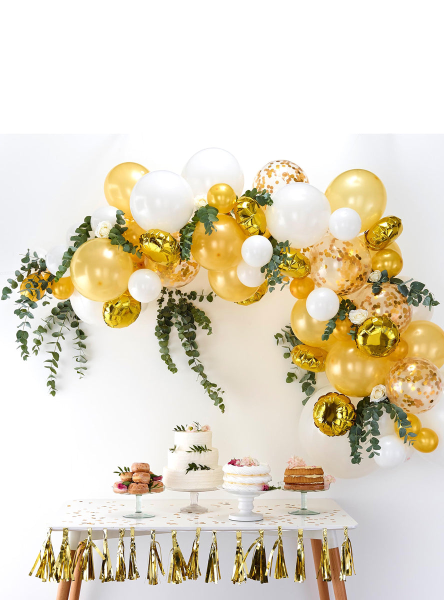 balloon arch ready to assemble in gold - alternative image