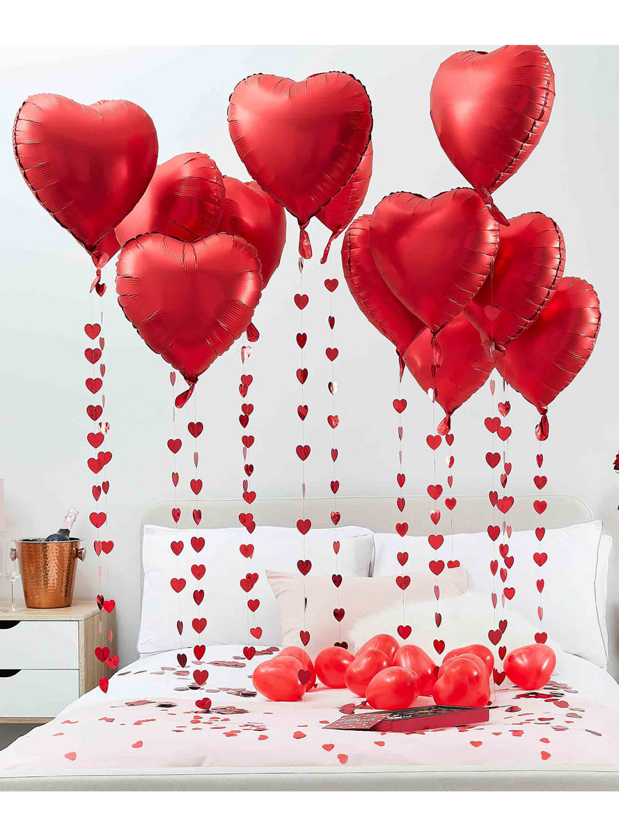 I Heart You Heart Balloon Tassles and Confetti Room Decorating Kit - Lifestyle Image
