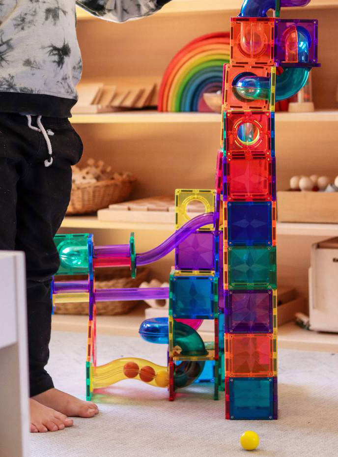 Magnetic Tiles Rainbow Marble Run Toy Set - Lifestyle Image 1