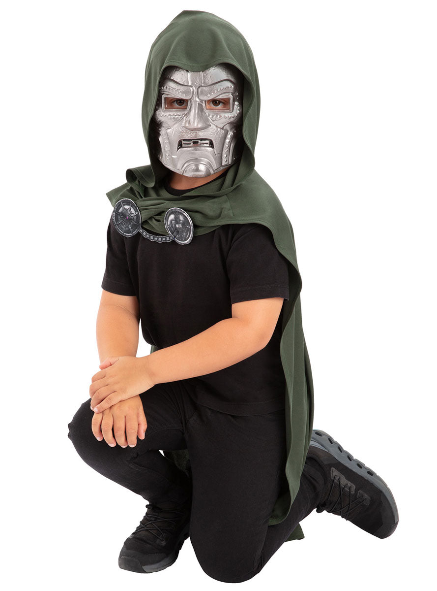 Marvel Doomsday Boys Dr Doom Cape And Mask Costume Set - Alternative Image 3