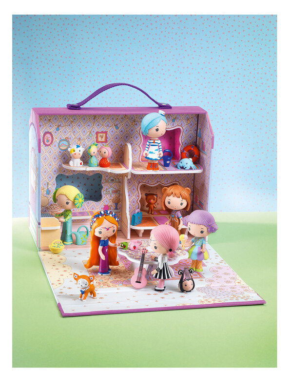 Children Tiny Wagon Doll House - Lifestyle Image 2