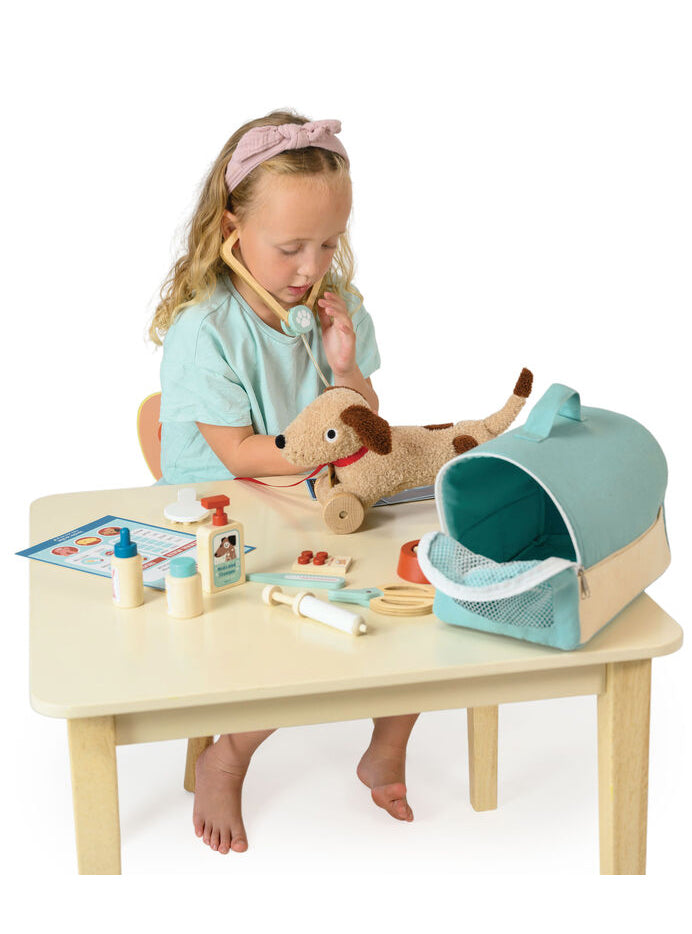 Childrens Pretend Wooden Animal Rescue Kit - Alternate Image 3
