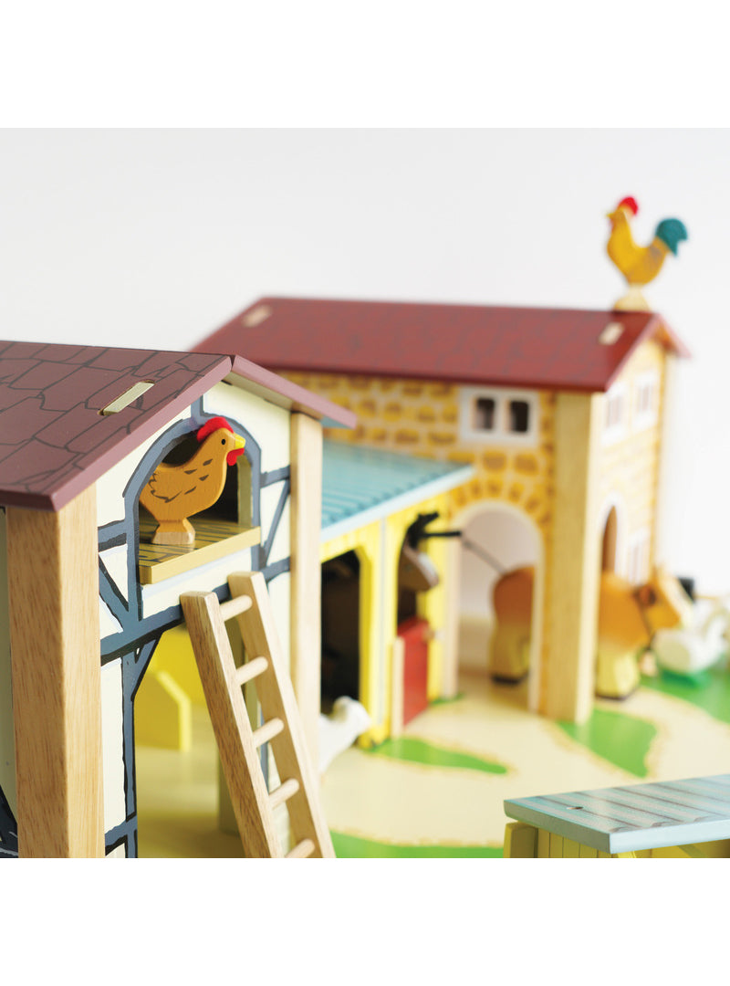 Childrens Wooden Farmyard Toy - Close Image