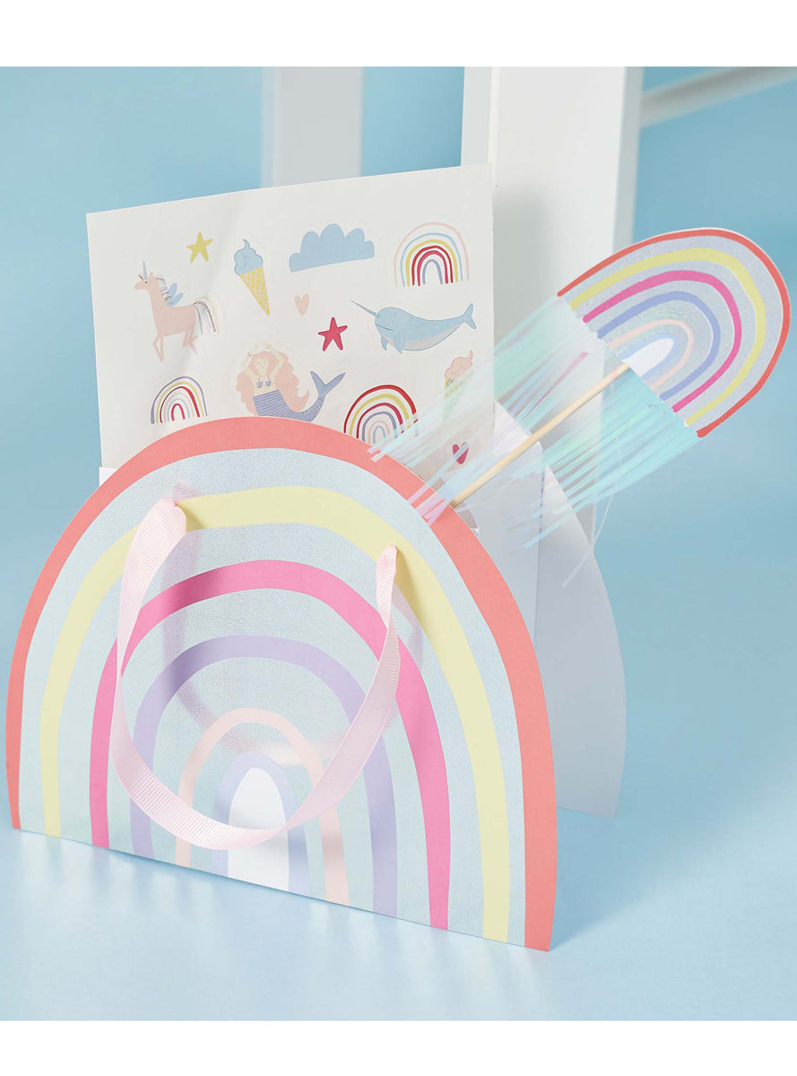 Enchanted Rainbow Party 5 Pack 22cm Favour Bags - Lifestyle Image 2