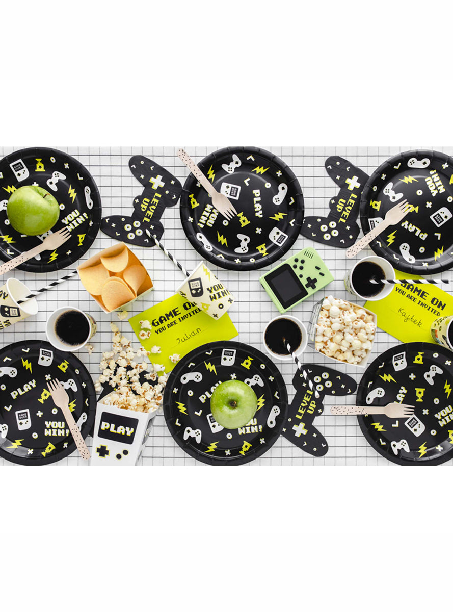 Gamer Party 12 Pack Level Up Paper Napkins - Lifestyle Image 2