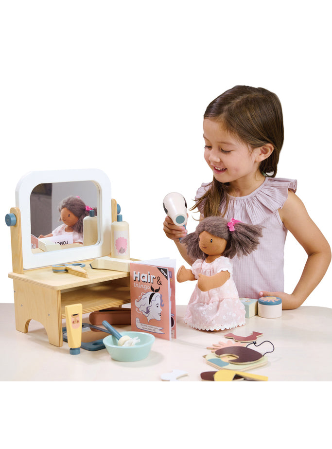 Hair Salon Wooden Childrens Toy Set - Lifestyle Image 1