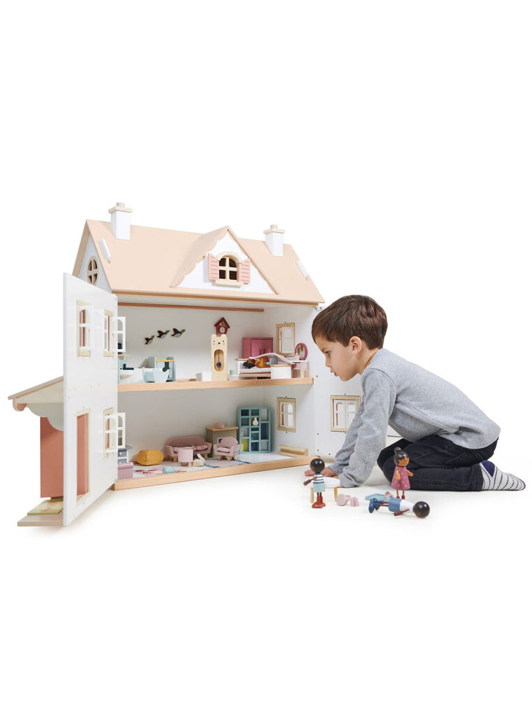 Humming Bird Doll House Childrens Wooden Toy Set - Lifestyle Image 3