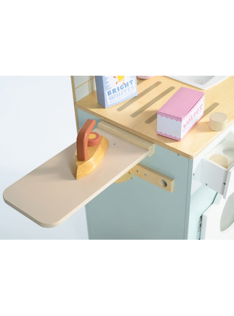 Large Wooden Laundrette Childrens Toy Set - Close Image 2