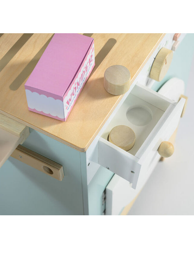 Large Wooden Laundrette Childrens Toy Set - Close Image 3
