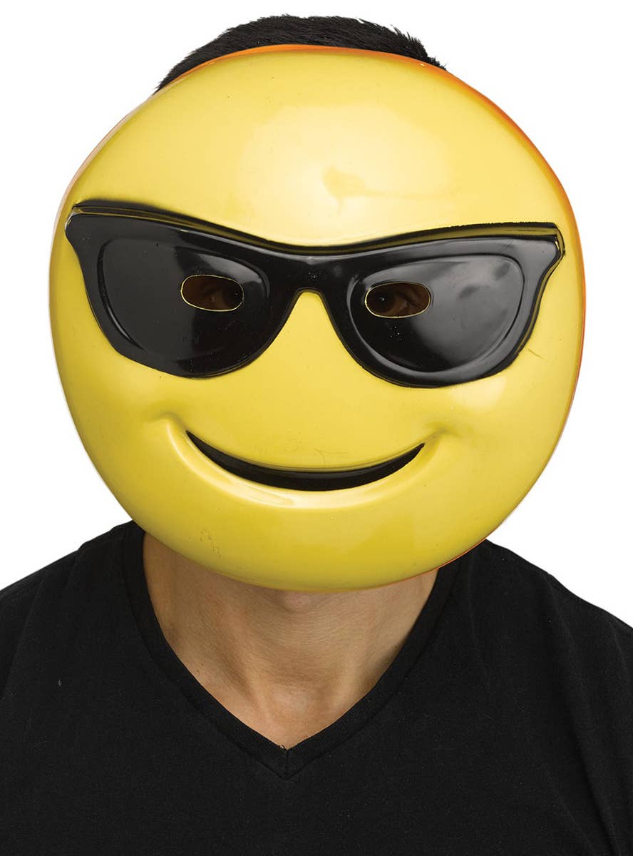 Funny Sunglasses Emoji Adult's Costume Accessory Mask Alternative Image