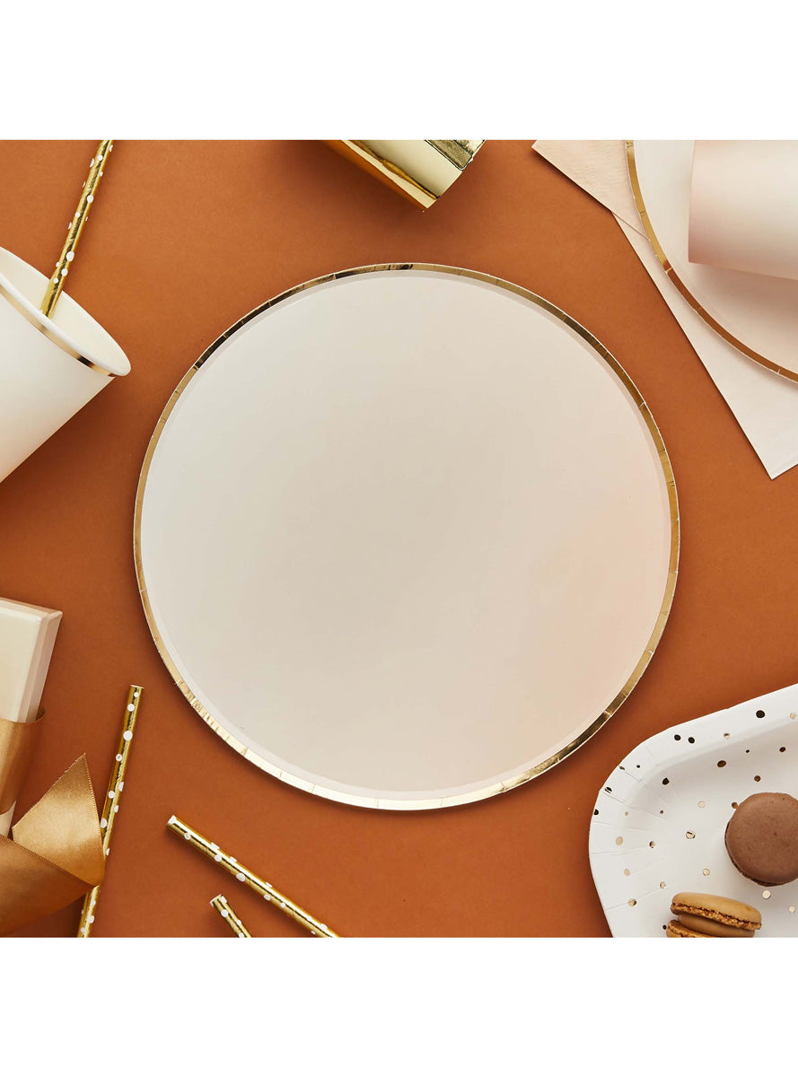 Ombre Metallic Gold and Peach 8 Pack 23cm Round Paper Plates – Lifestyle Image 2