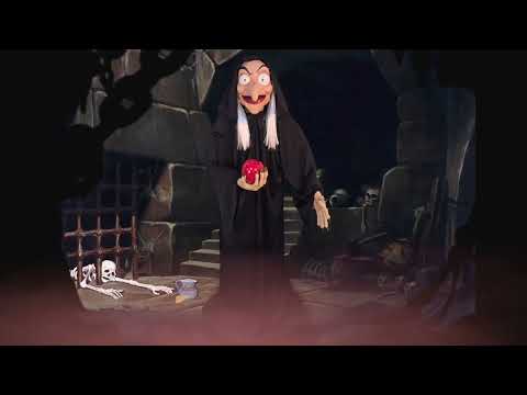 Video 2 of Animatronic Evil Queen Witch Deluxe Standing Halloween Decoration