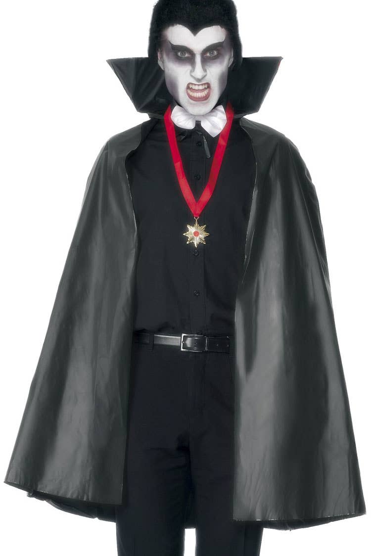 PVC Mens Black Vampire Costume Cape Alternative Image