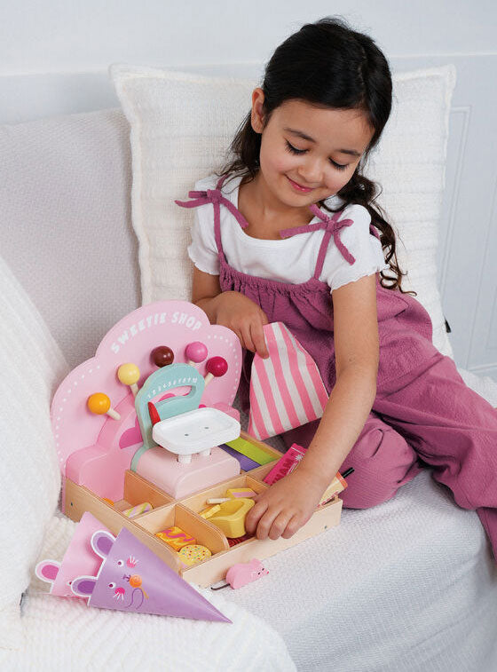 Sweets Pic N Mix Shop Kids Wooden Toy Set - Lifestyle Image 7