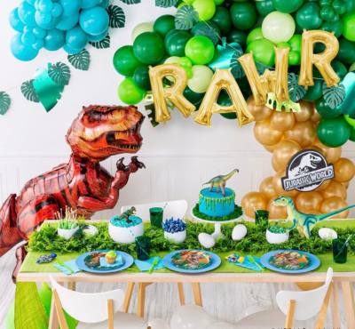 Image of Jurassic World Party Supplies on a Table