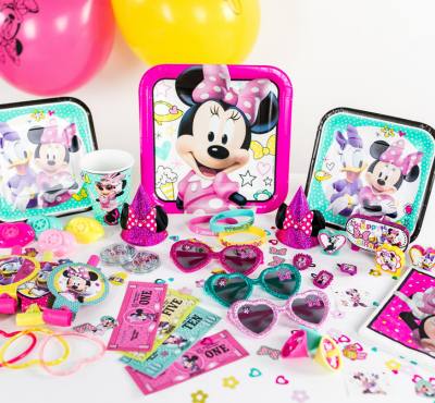 Image of Minnie Mouse Theme Party Supplies on Table