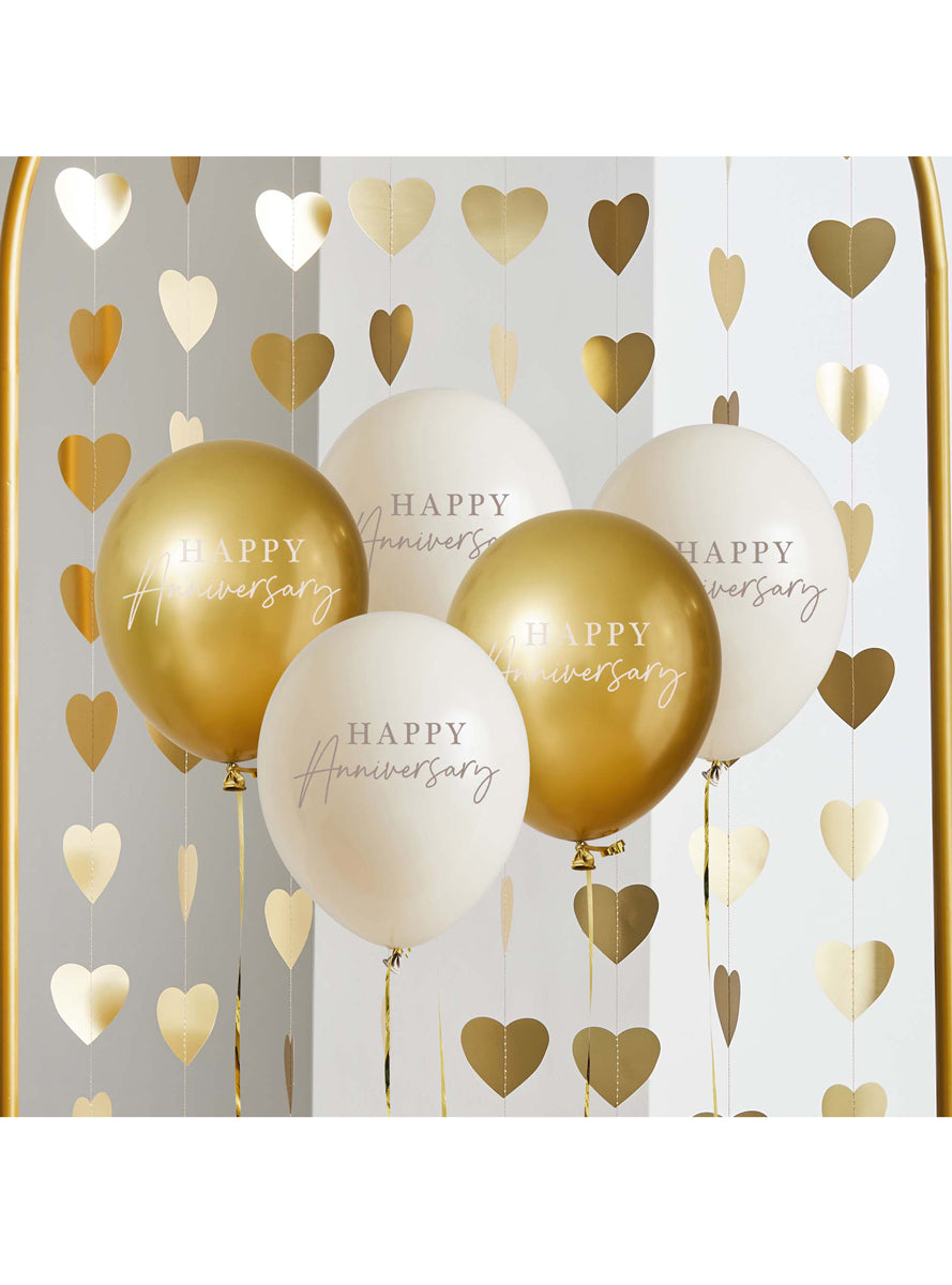 Anniversary 5 Pack Gold And White 30cm Latex Balloons — Lifestyle Image