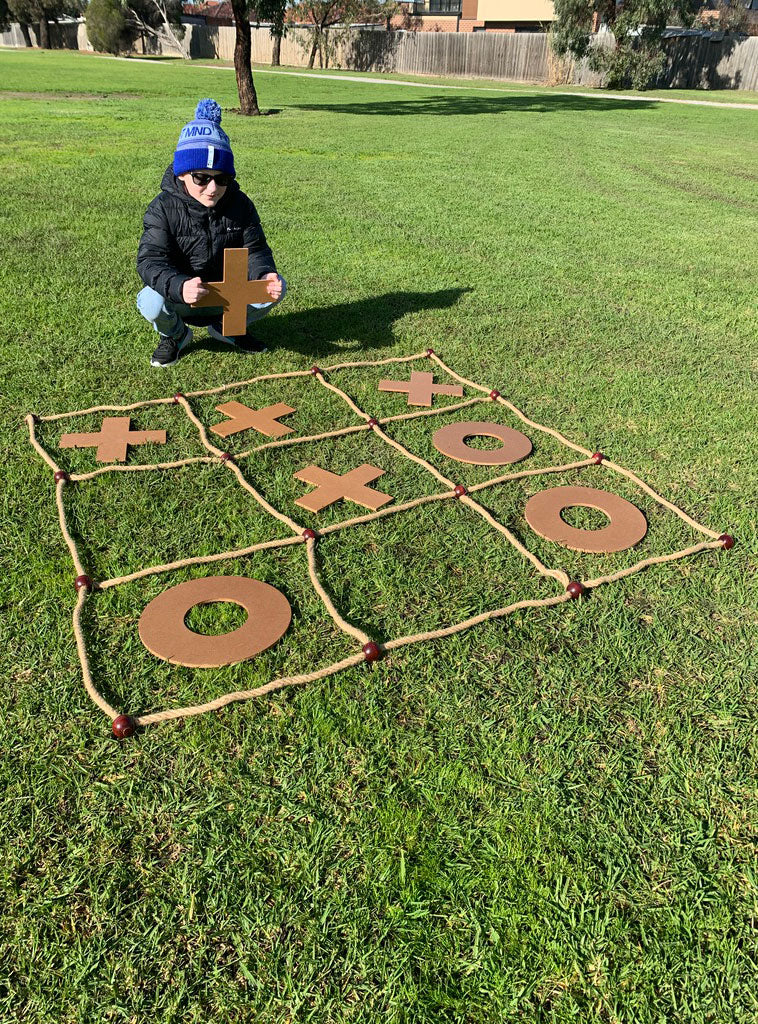 Giant Naughts And Crosses 150cm Outdoor Party Game - Lifestyle Image 4