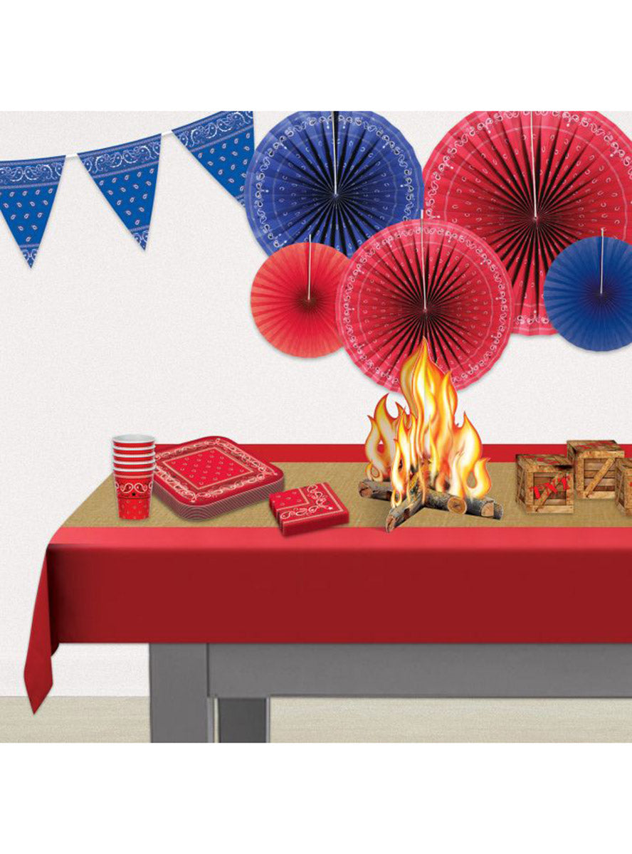 Campfire Table Decoration - Lifestyle Image 2