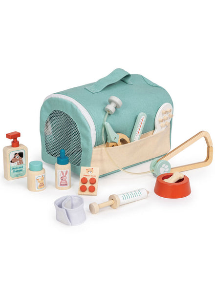 Childrens Pretend Wooden Animal Rescue Kit - Main Image