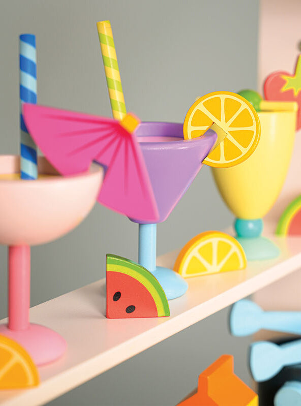 Childrens Wooden Juice Bar Drinks Trolley Pretend Toy Set - Close Image 4