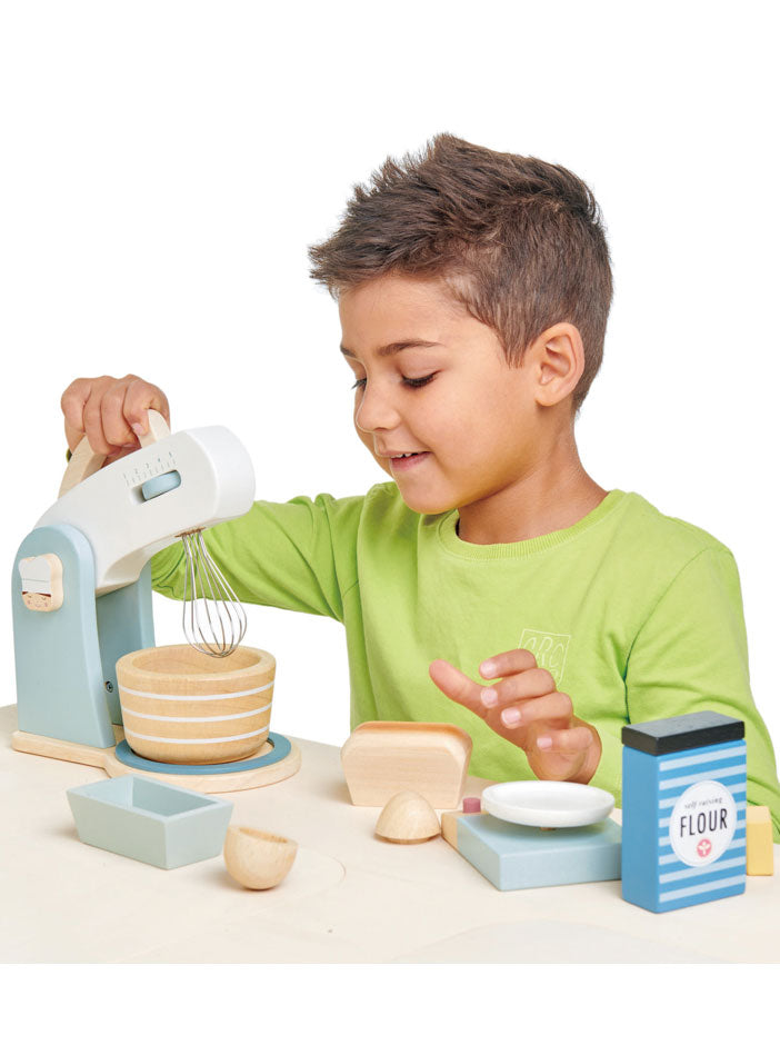 Childrens Wooden Pretend Baking Set - Alternate Image 1