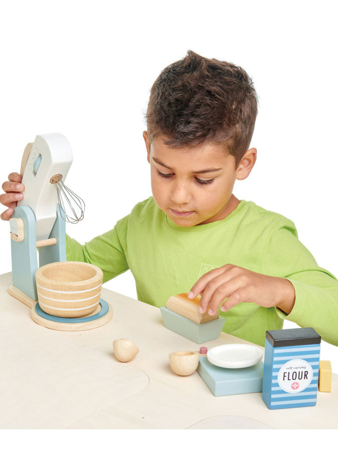 Childrens Wooden Pretend Baking Set - Alternate Image 2