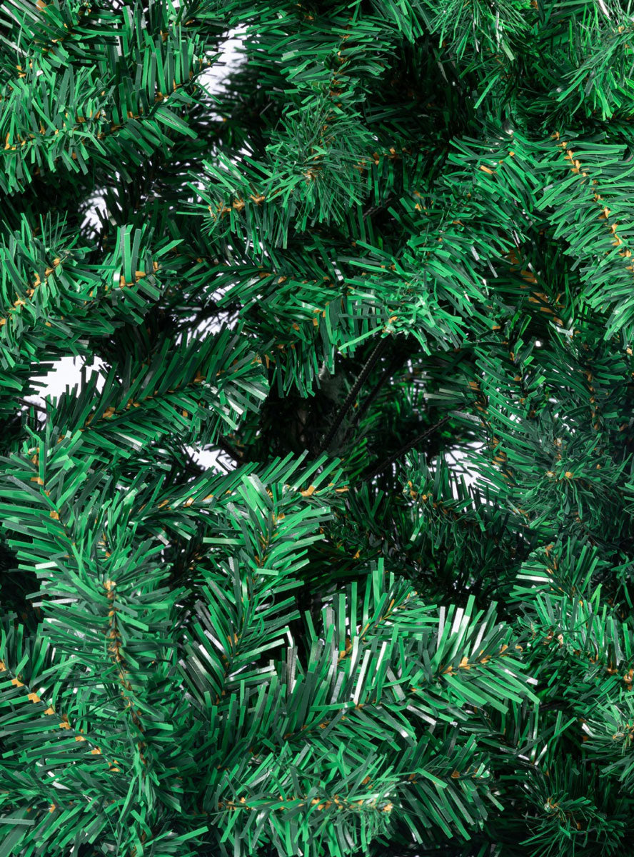 Christabelle Classic Green Christmas Tree 120cm Close Image 2