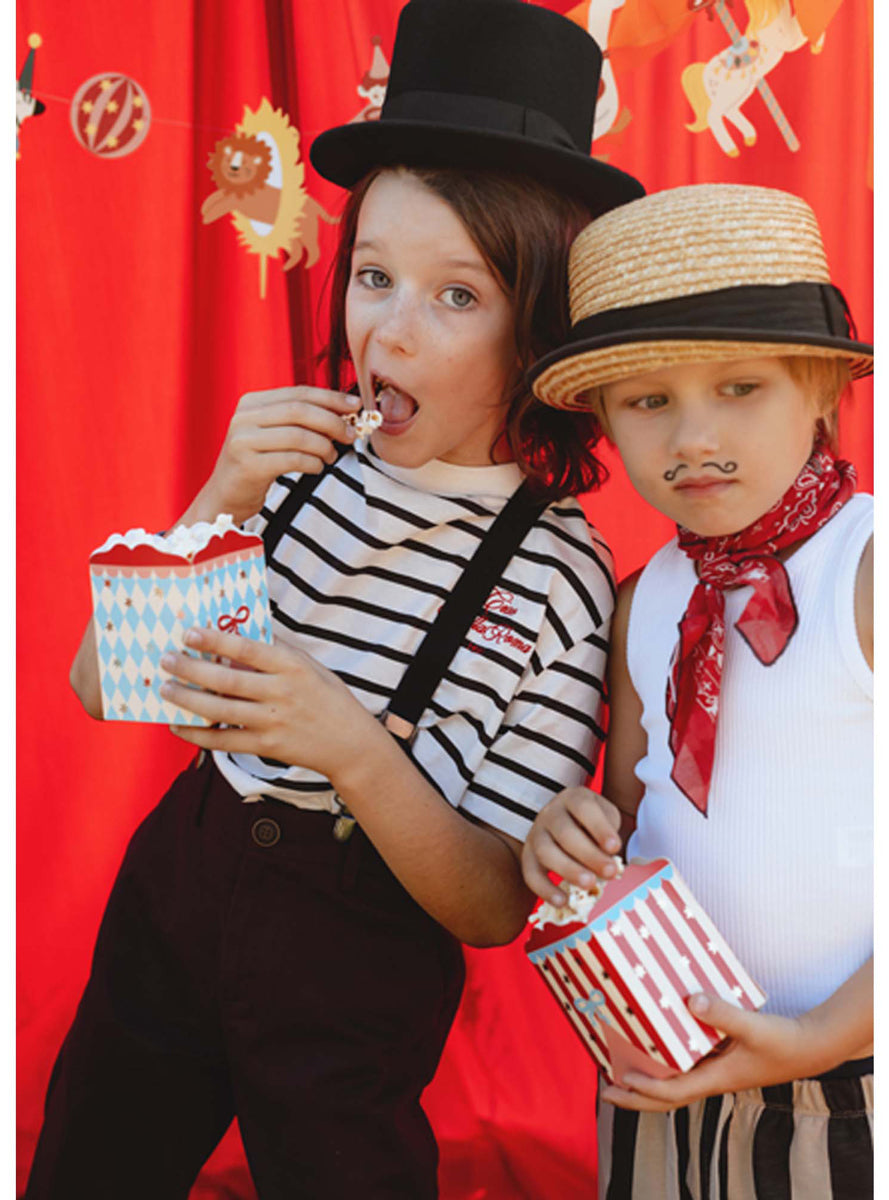 Circus Party 6 Pack 11cm Snack Boxes — Lifestyle Image 4