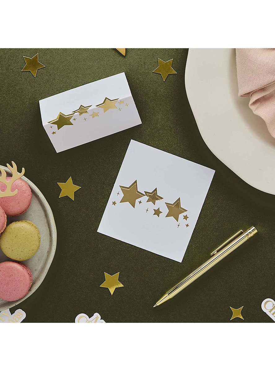 White And Gold 10 Pack Cosy Christmas Star Place Cards – Lifestyle Image 3