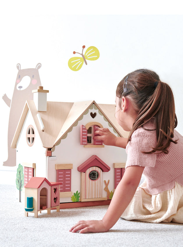 Cottontail Cottage Childrens Wooden Doll House - Lifestyle Image 3