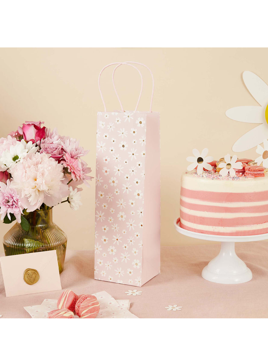 Ditsy Daisies 35cm Wine Bottle Gift Bag - Lifestyle Image 1