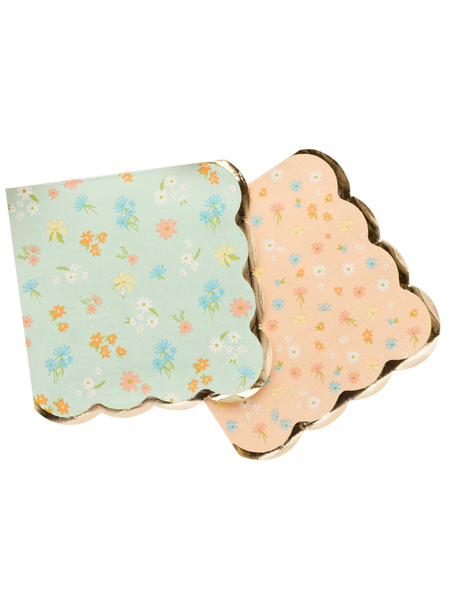 Ditsy Floral 16 Pack Scalloped Lunch Napkins - Main Image