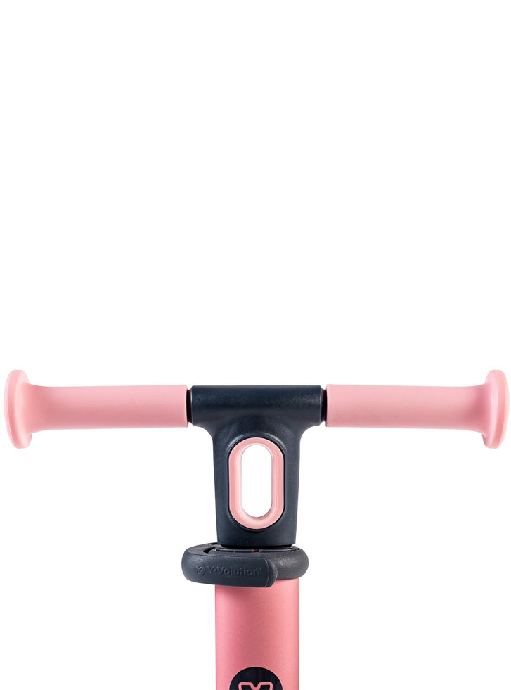 Glider Nua Pink 3 Wheeler Scooter - Close Image 2