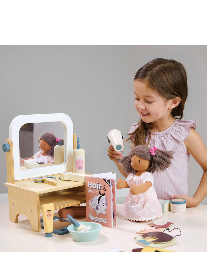 Hair Salon Wooden Childrens Toy Set - Lifestyle Image 2