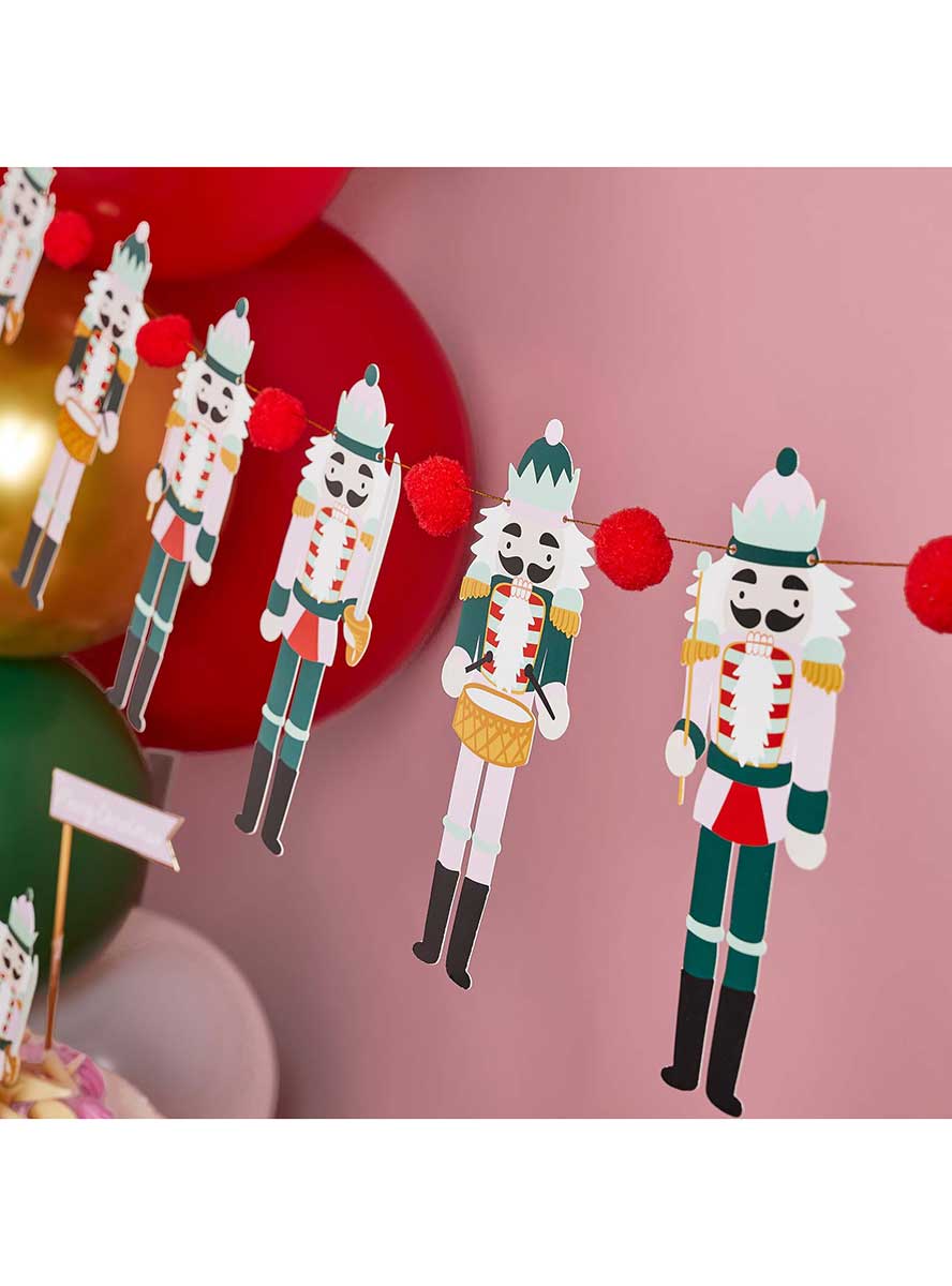 Holly Jolly Christmas Nutcracker Garland 2m Long – Lifestyle Image 1
