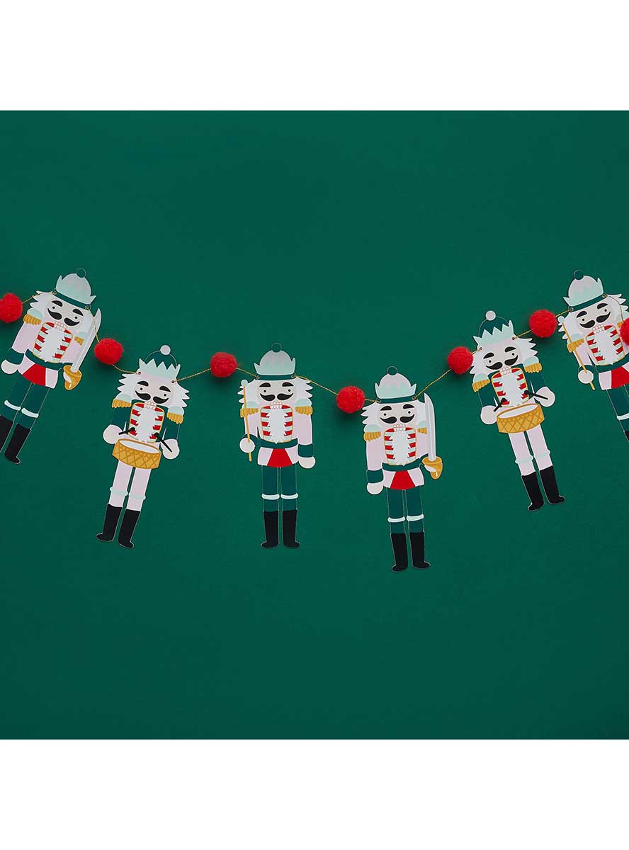 Holly Jolly Christmas Nutcracker Garland 2m Long – Lifestyle Image 3