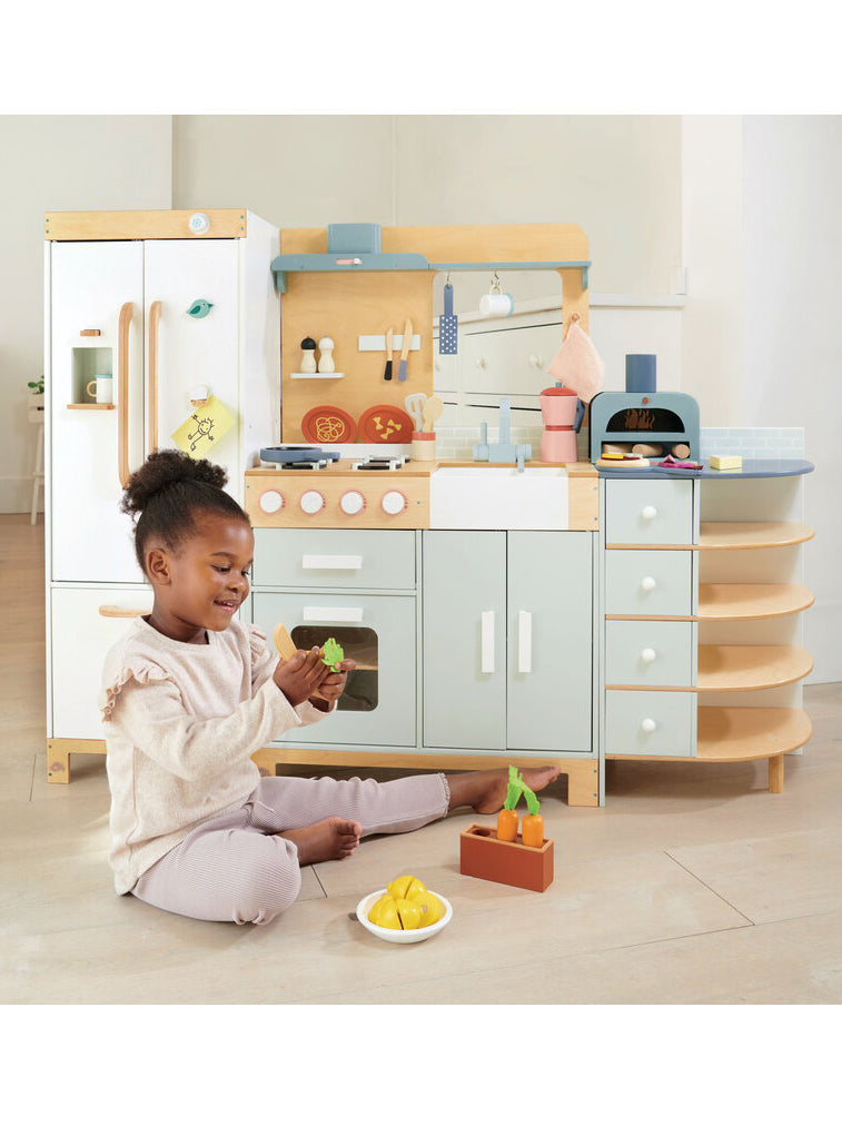 La Fiamma Grand Large Wooden Kitchen Childrens Toy Set - Lifestyle Image 1