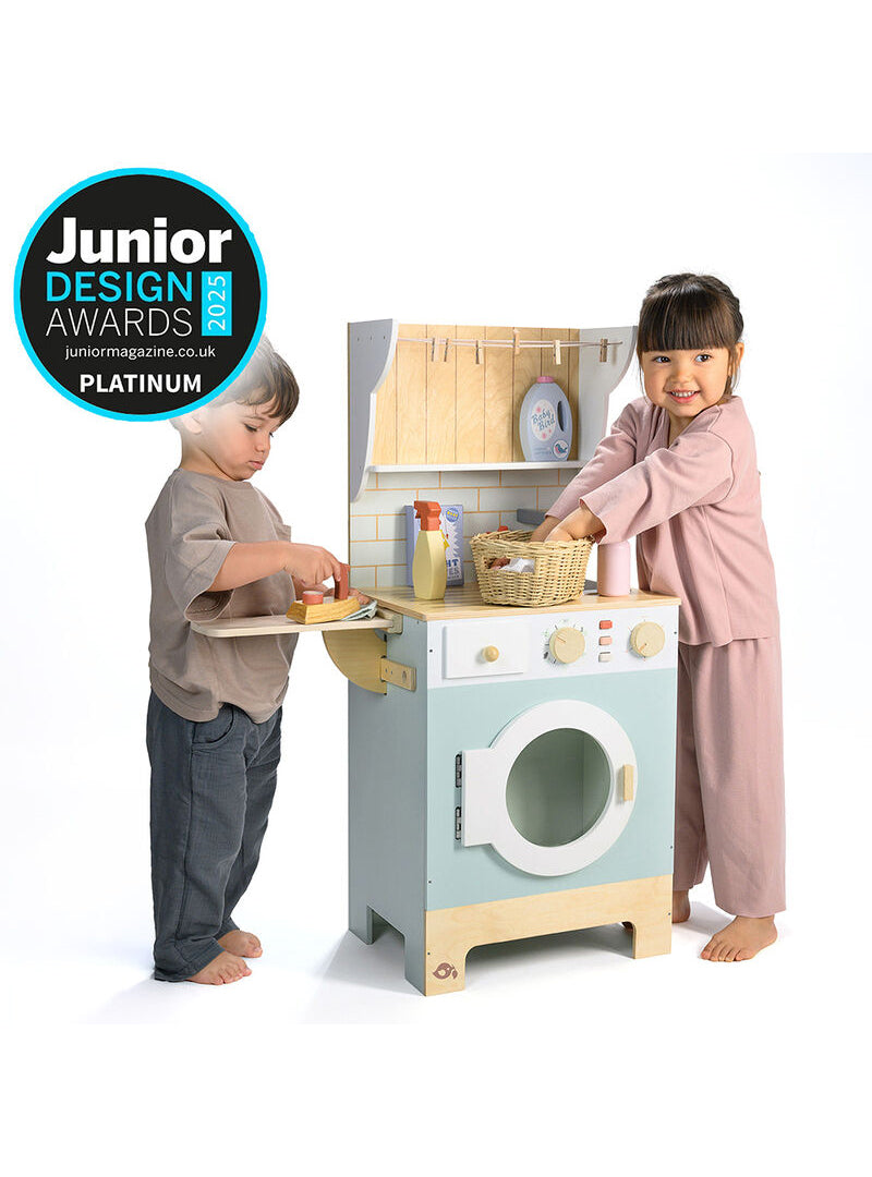 Large Wooden Laundrette Childrens Toy Set