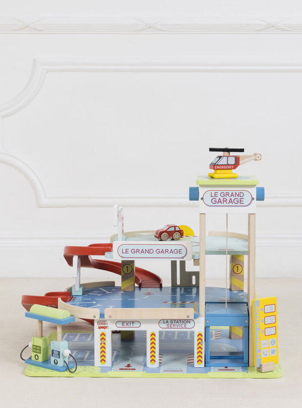 Le Grand Wooden Garage Childrens Toys Set - Lifestyle Image 1