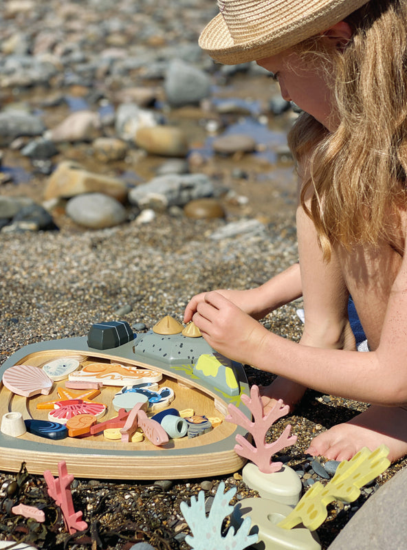 My Little Rock Pool Childrens Wooden Toy Set - Lifestyle Image 3