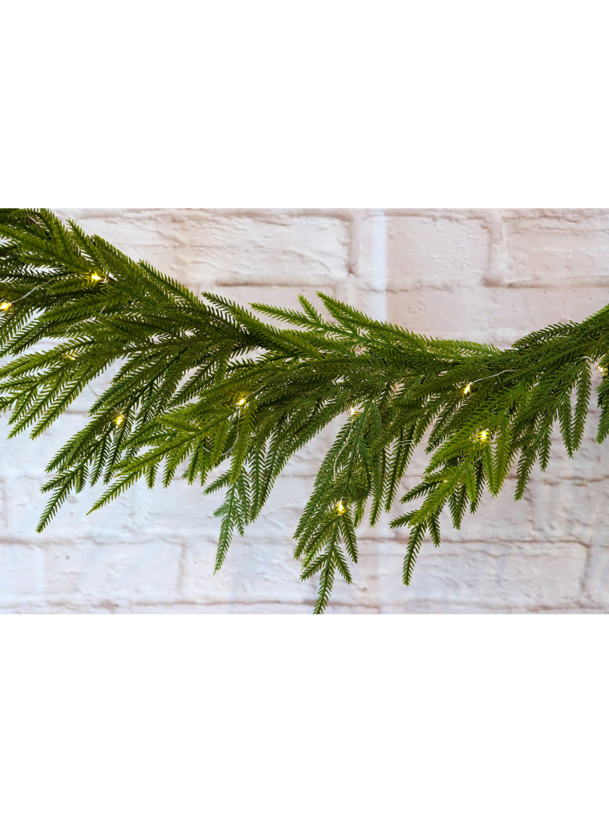 Pine Needle Christmas Garland Decoration - Close Image
