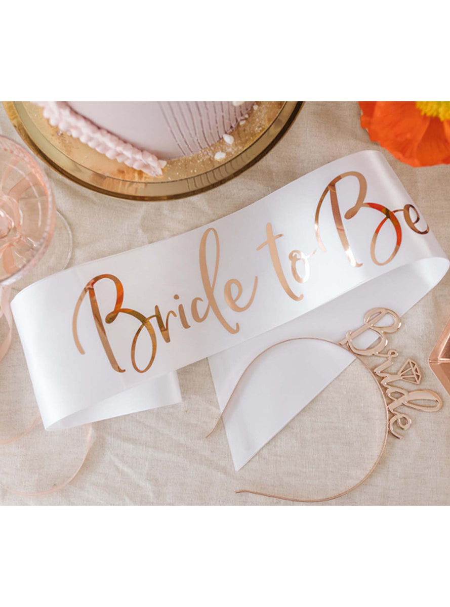 Prosecco Party White Bride To Be Hens Night Sash - Lifestyle Image 2