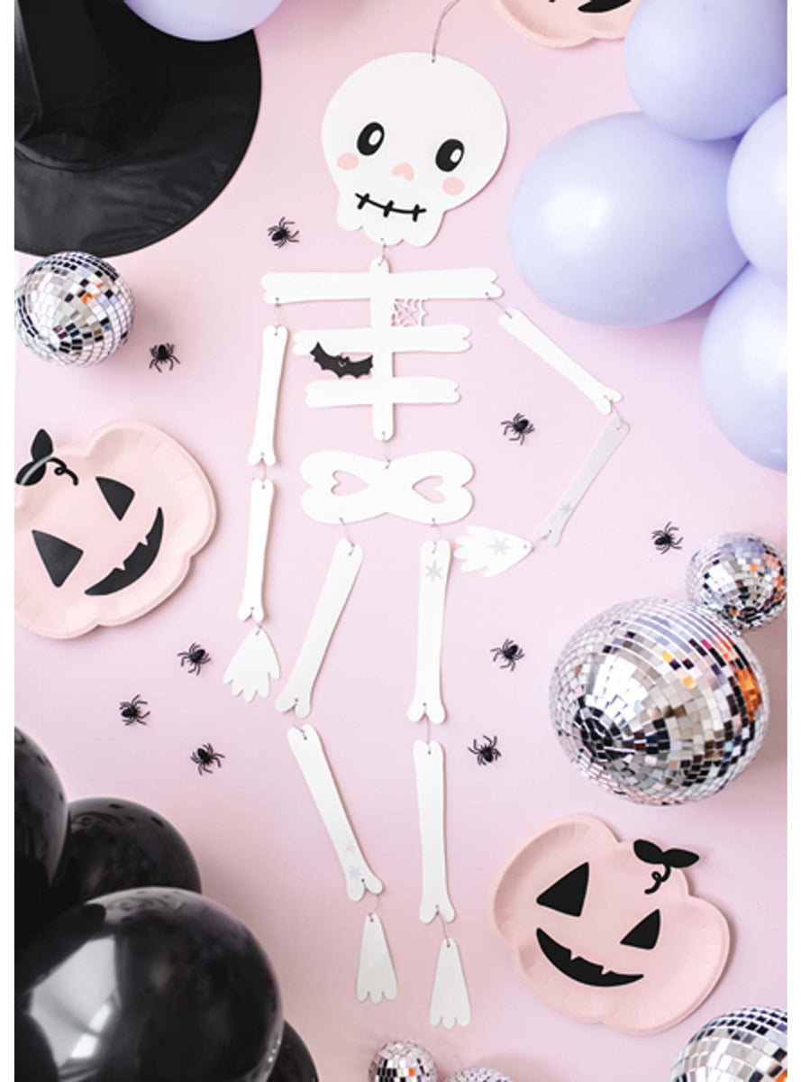 Spooky Friends 110cm Hanging Skeleton Halloween Decoration - Lifestyle Image 1