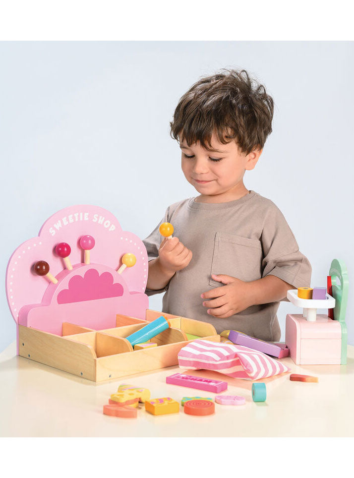 Sweets Pic N Mix Shop Kids Wooden Toy Set - Lifestyle Image 4