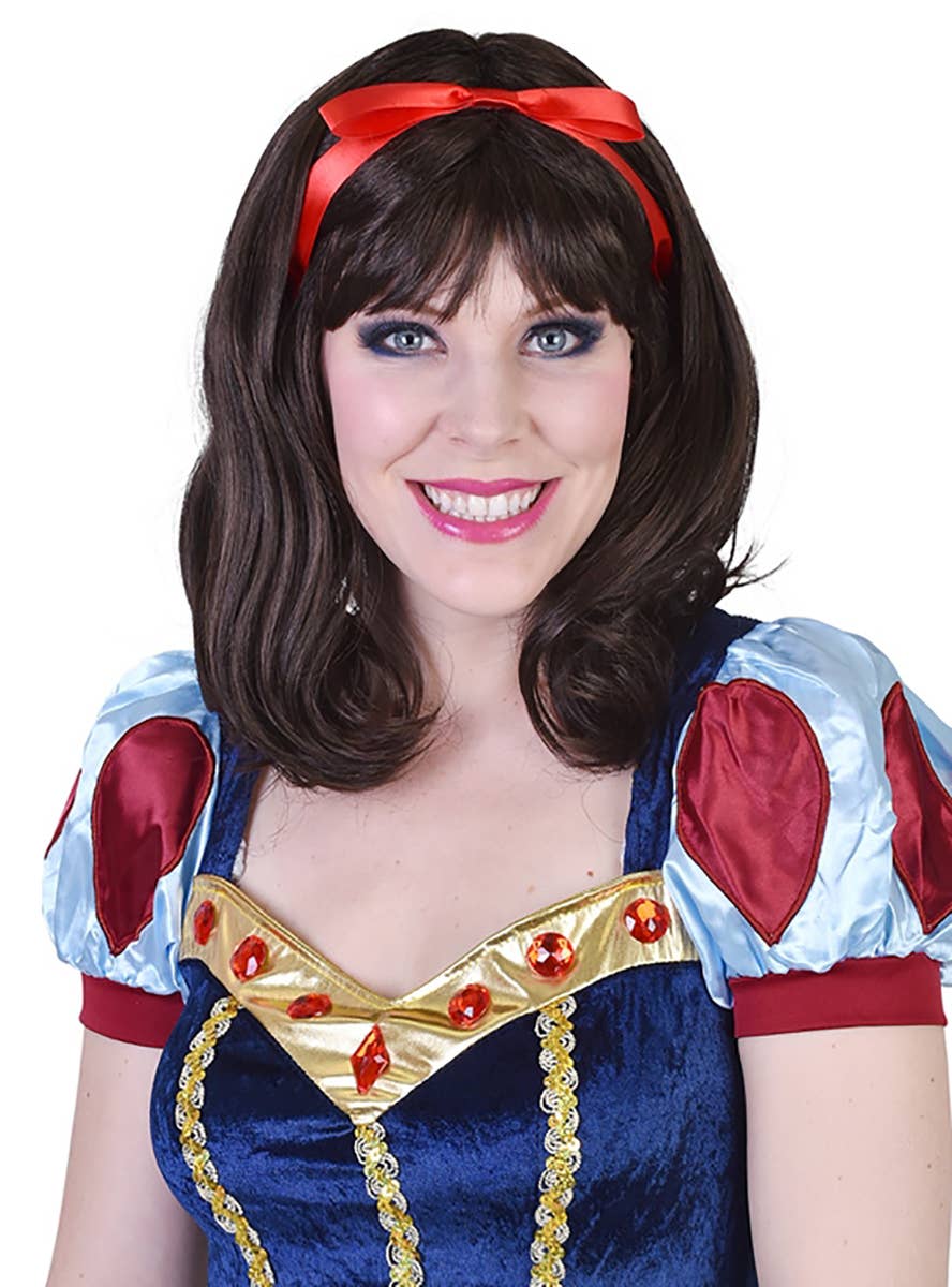 Snow White Womens Costume Wig with Red bow 