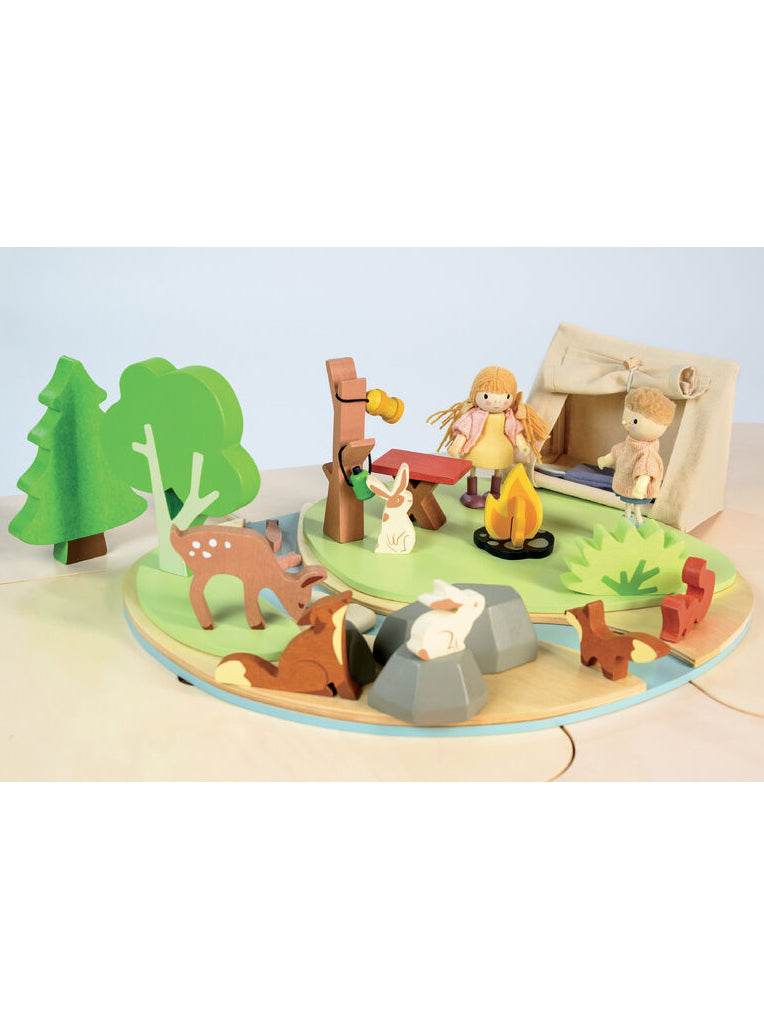Wildlife Camping Set Childrens Wooden Toy Set - Lifestyle Image 1